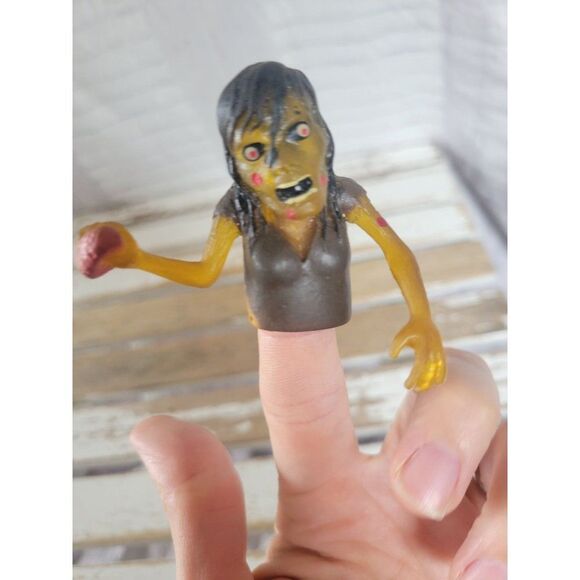 Zombie finger puppet brain female vintage toy - Picture 1 of 7